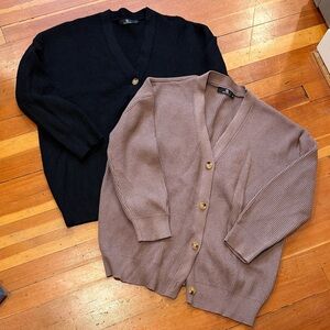 Women’s V-Neck Ribbed Cardigan Sweater - Black & Taupe